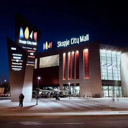 Modern & Spacious Duplex: Prime Location! Apartment