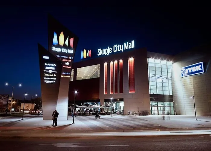 Modern & Spacious Duplex: Prime Location! Apartment