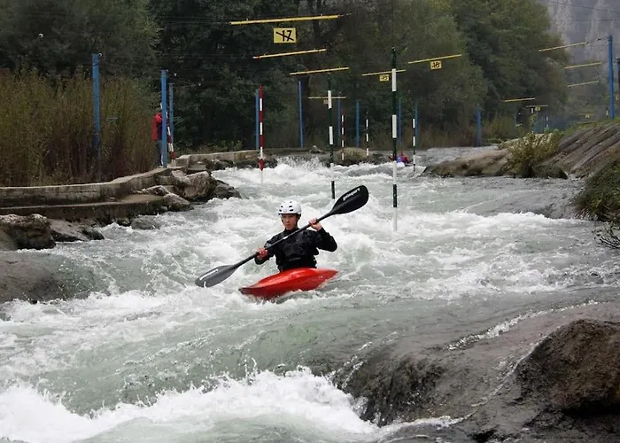 Modern & Spacious Duplex: Prime Location! Lejlighed *